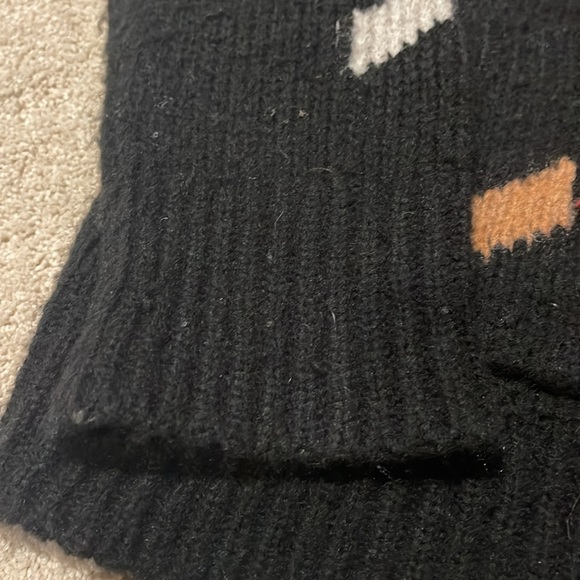 360 cashmere sweater white tan and black with 2 front pockets - Picture 2 of 4